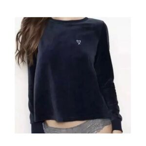 Victoria’s Secret Crushed Velvet Sweater Open Back Size Small .NWT